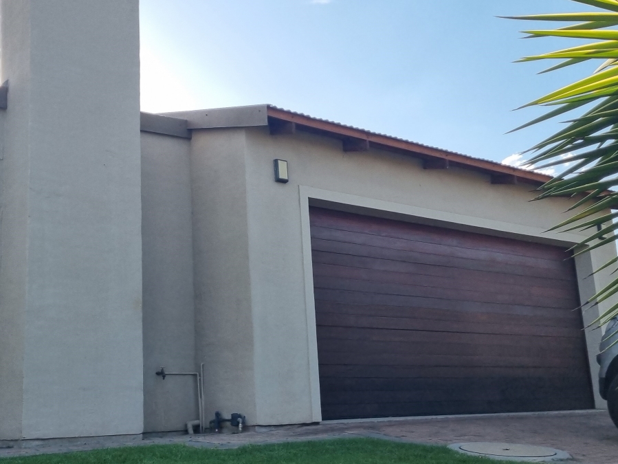 3 Bedroom Property for Sale in Waterval East North West